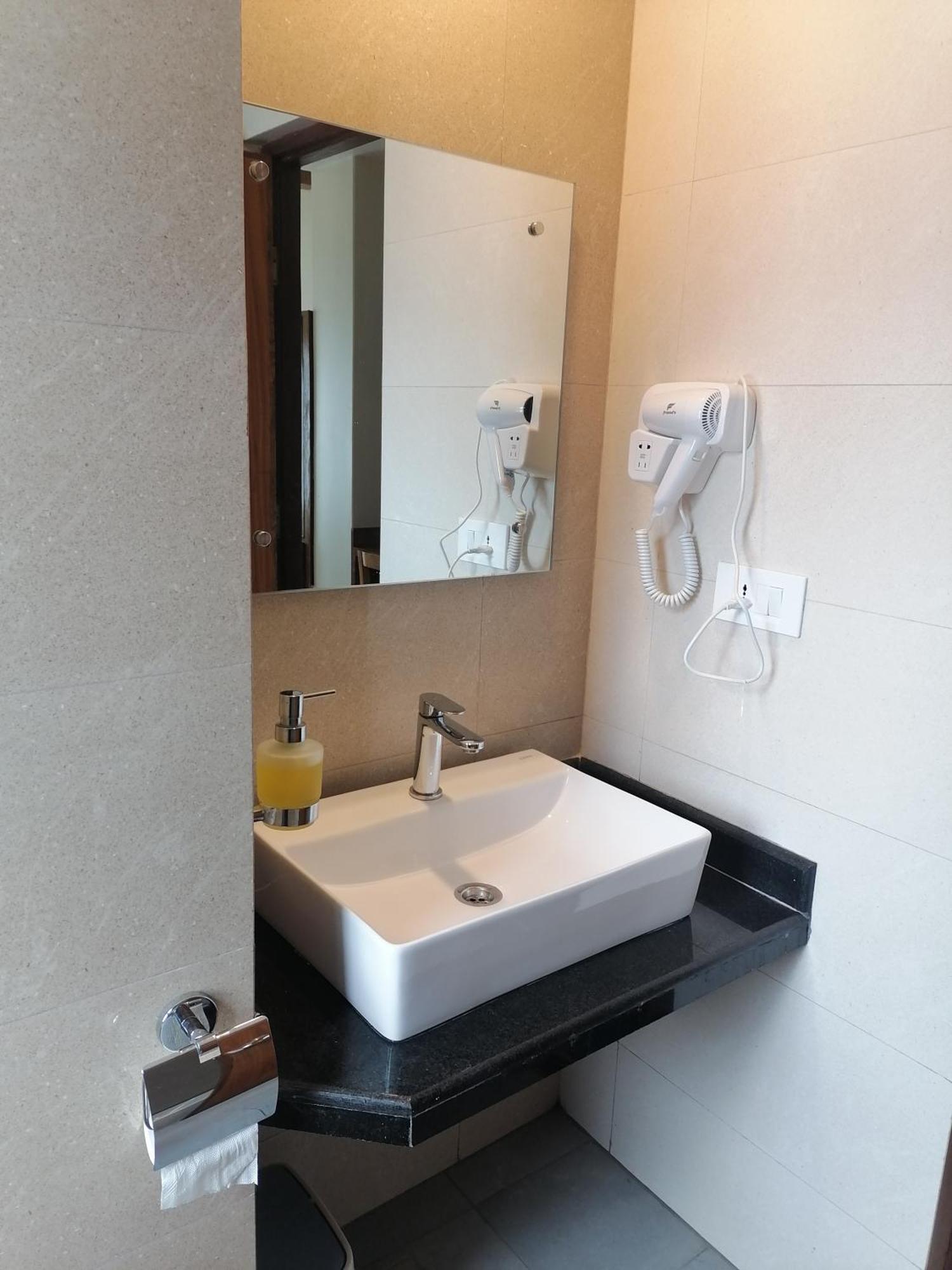 Urban Boutique Hotel Pokhara Eksteriør bilde