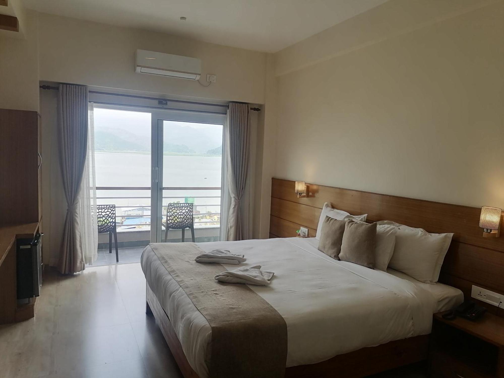 Urban Boutique Hotel Pokhara Eksteriør bilde
