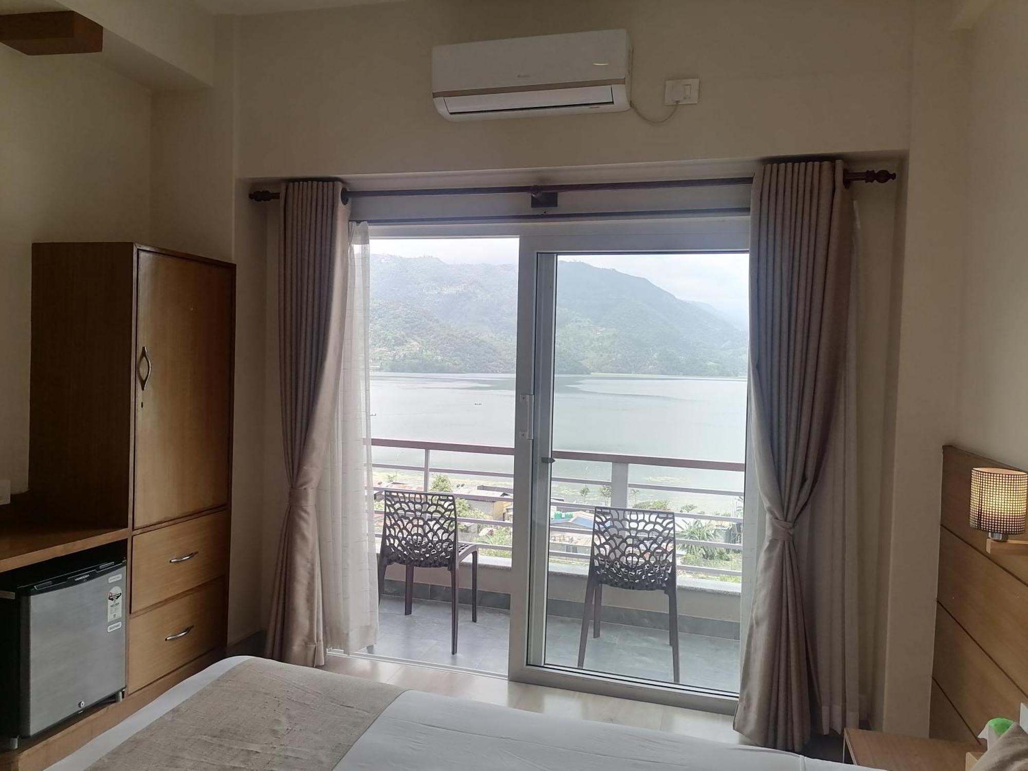 Urban Boutique Hotel Pokhara Eksteriør bilde