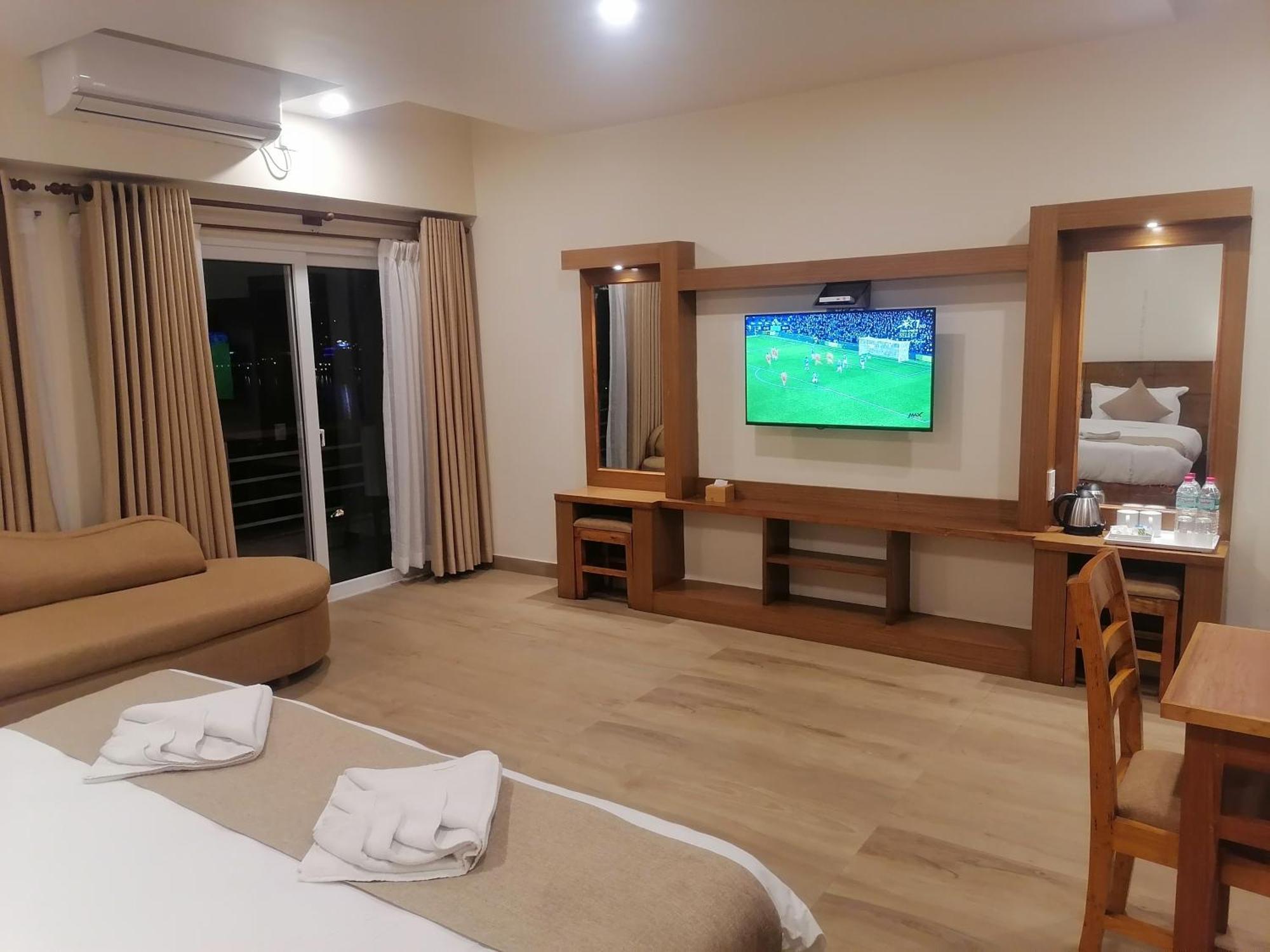 Urban Boutique Hotel Pokhara Eksteriør bilde