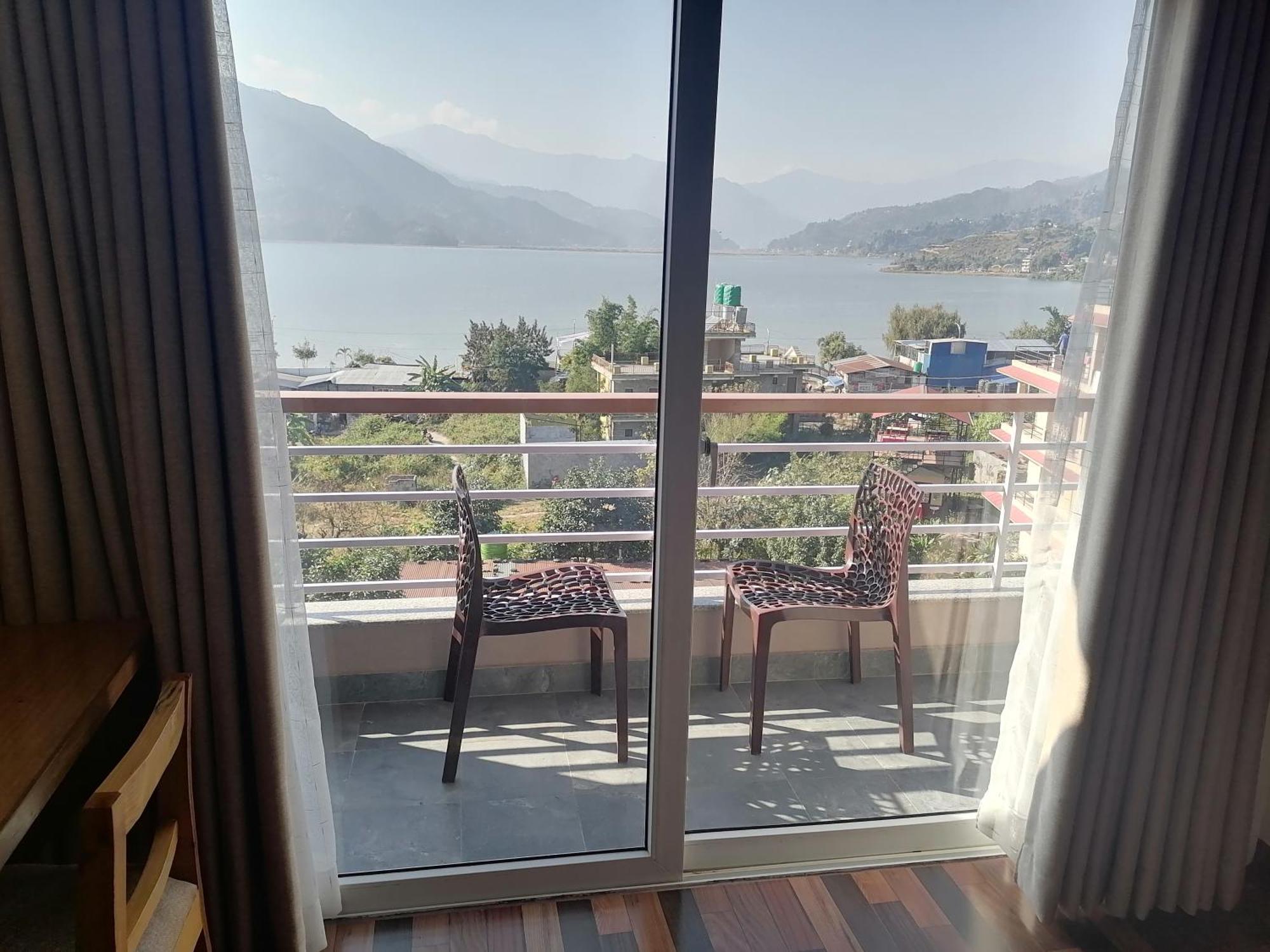 Urban Boutique Hotel Pokhara Eksteriør bilde