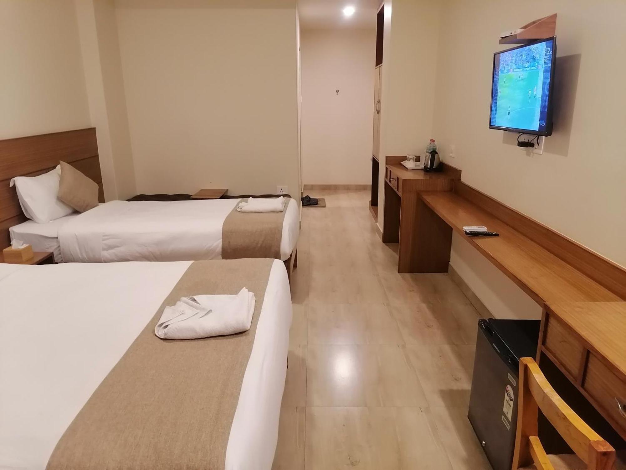 Urban Boutique Hotel Pokhara Eksteriør bilde