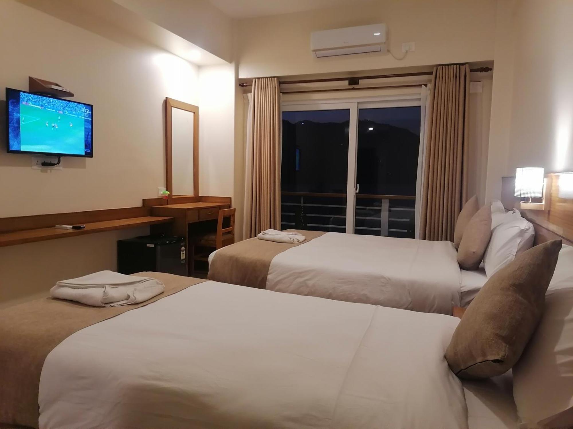 Urban Boutique Hotel Pokhara Eksteriør bilde