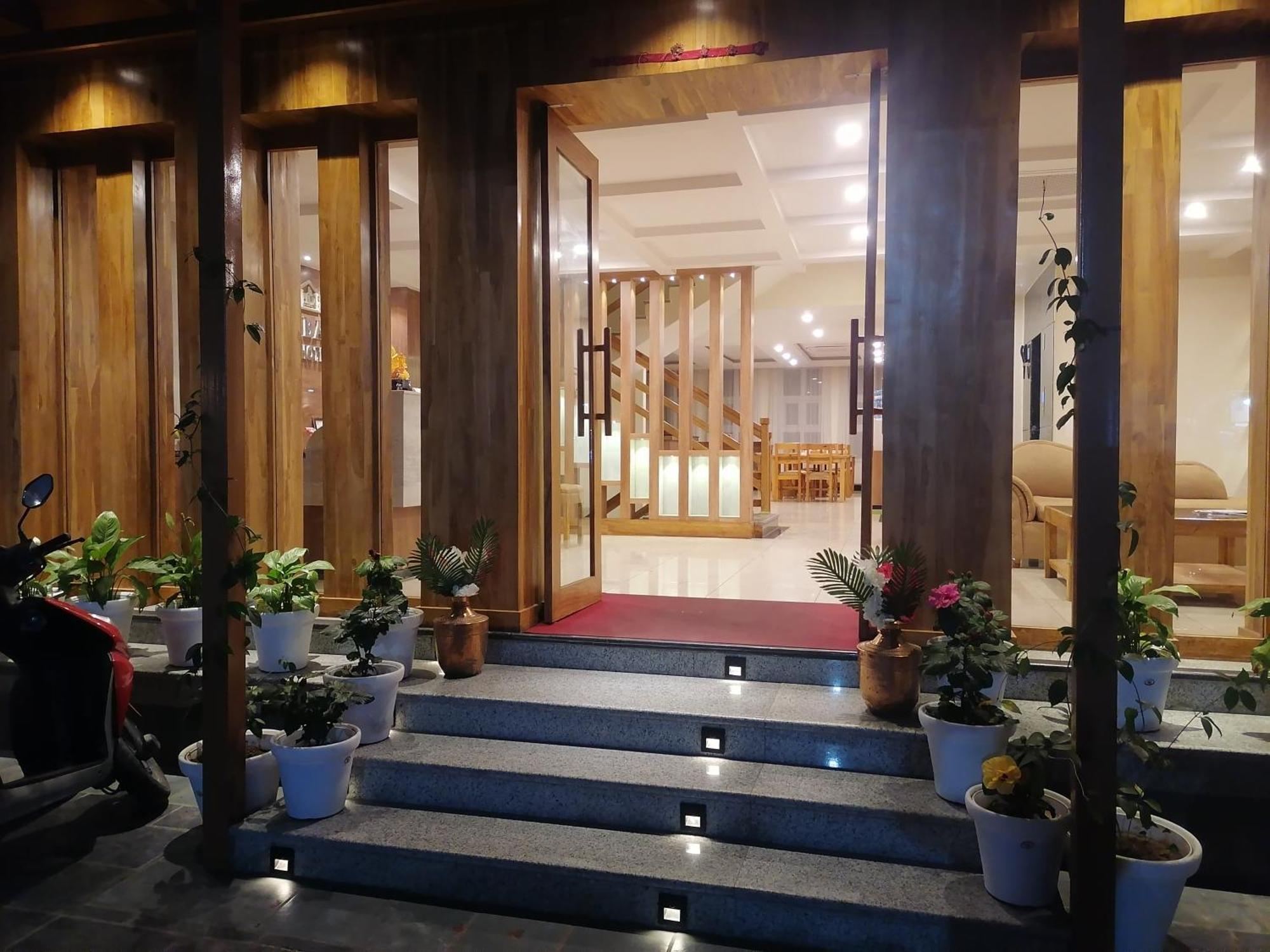 Urban Boutique Hotel Pokhara Eksteriør bilde