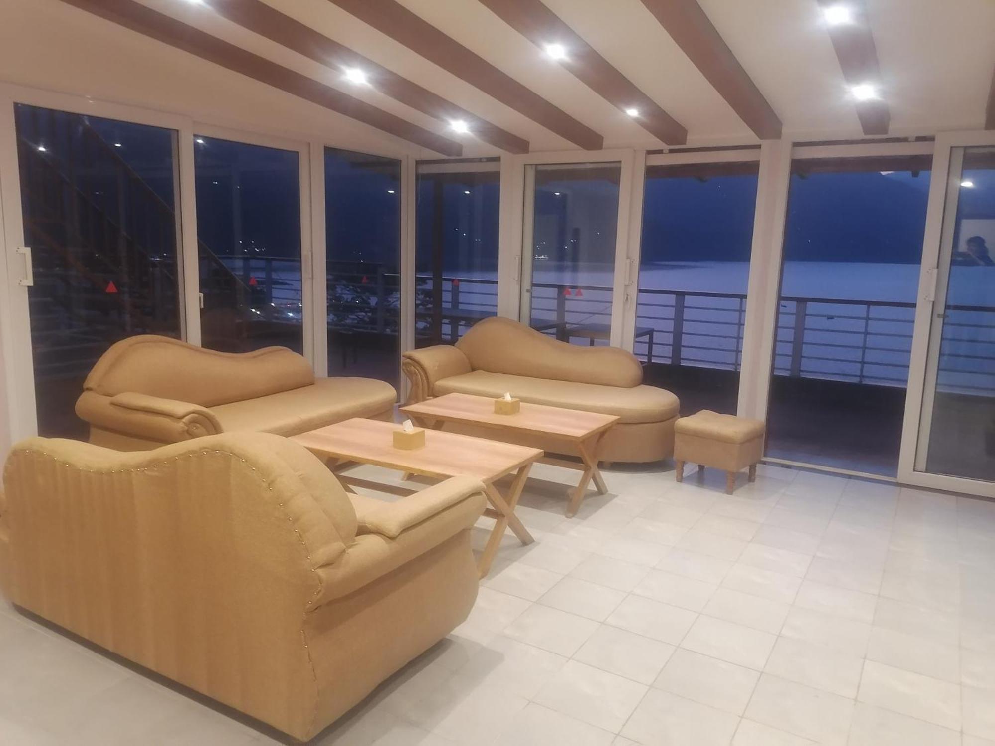 Urban Boutique Hotel Pokhara Eksteriør bilde